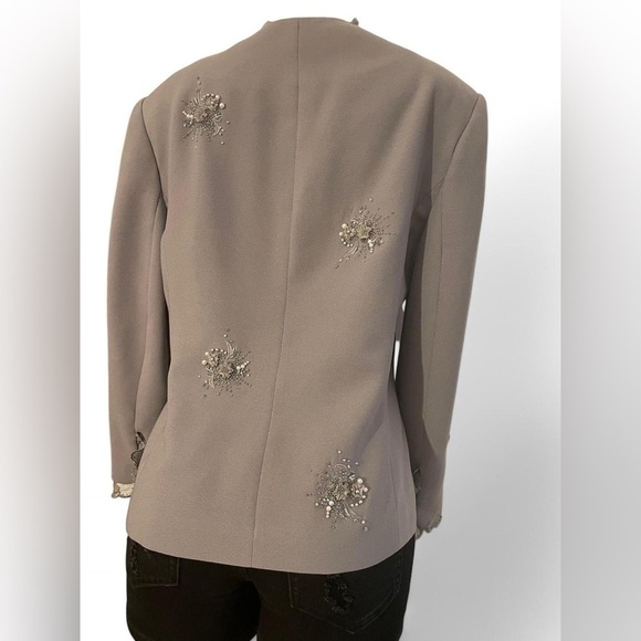 JOHN MEYER Gray Blazer with Ruffled Trim and Floral Embellishments - Picture 3 of 7